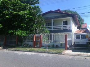 Casa térrea perto Calçadão Praia de Jacaraípe